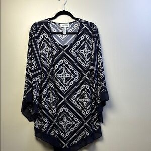 Joseph Ribkoff navy and White Geometric Women's Top
